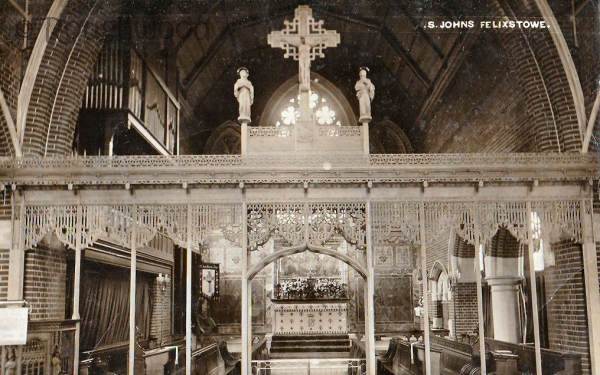 Felixstowe - St John the Baptist Church (Interior)