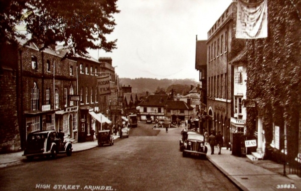 Arundel - High Street