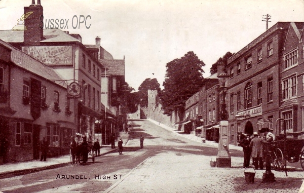 Arundel - High Street