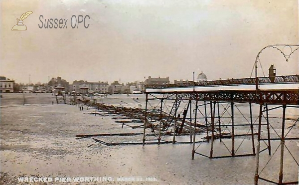 Image of Worthing - Wreck of the Pier, 22nd March 1913