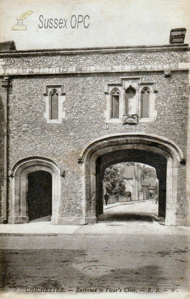 Image of Chichester - Entrance to Vicar's Close.