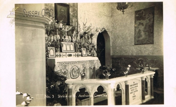 Crawley - St Francis RC church (Shrine of St Anthony)