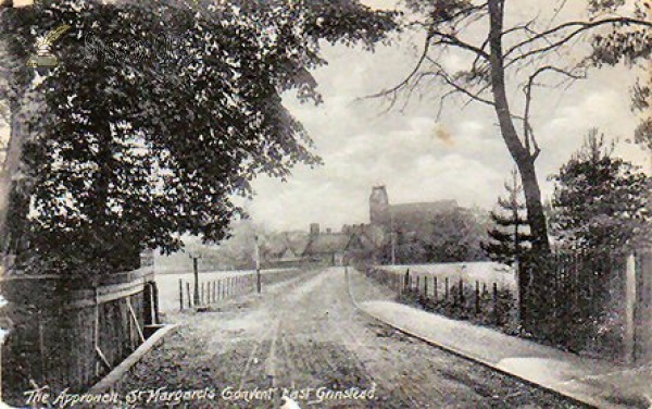 East Grinstead - St Margaret's Convent (Approach)