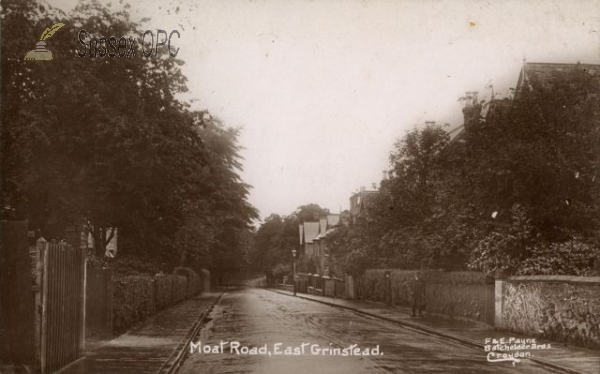 Image of East Grinstead - Moat Road