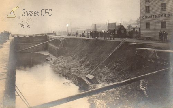 Image of Southwick - Harbour Collapse in 1907