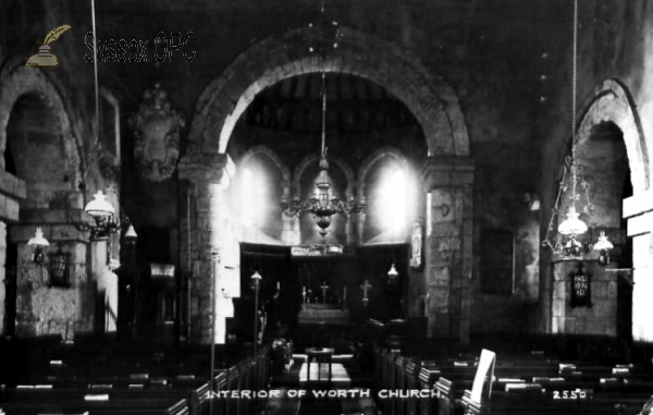 Worth - St Nicholas Church (interior)