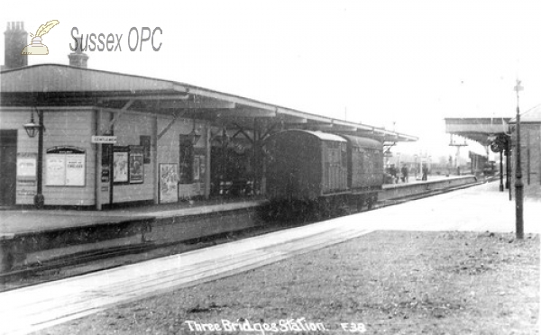 Image of Three Bridges - Railway Station