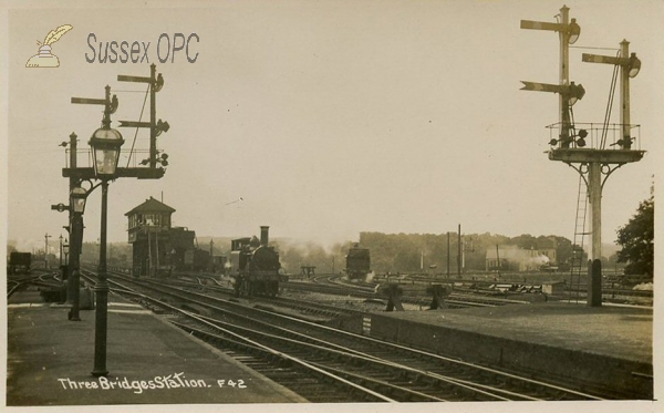 Image of Three Bridges - Railway Station